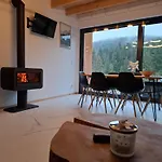 Gwiazda Mogielicy Basen & Balia, Sauna Holiday home