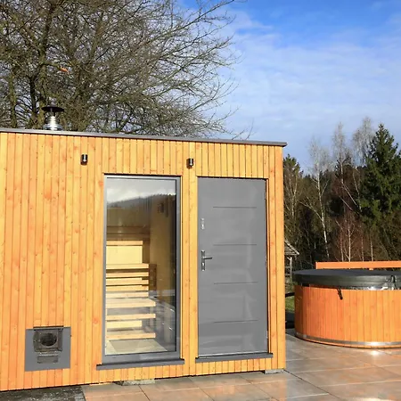 Holiday home Gwiazda Mogielicy Basen & Balia, Sauna