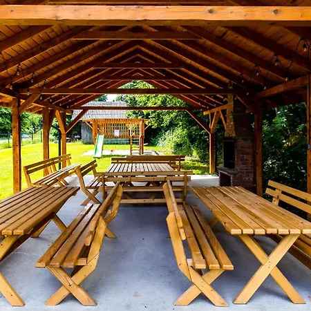 Holiday home Gwiazda Mogielicy Basen & Balia, Sauna *