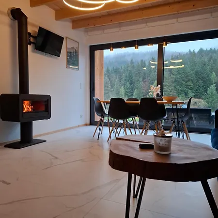 Gwiazda Mogielicy Basen & Balia, Sauna Сasa de vacaciones Slopnice