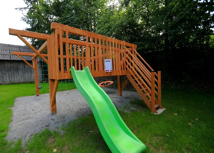 Gwiazda Mogielicy Basen & Balia, Sauna Ferienhaus Slopnice